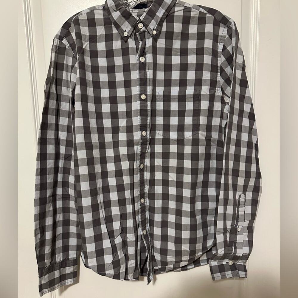 J. Crew men’s slim fit button down size medium